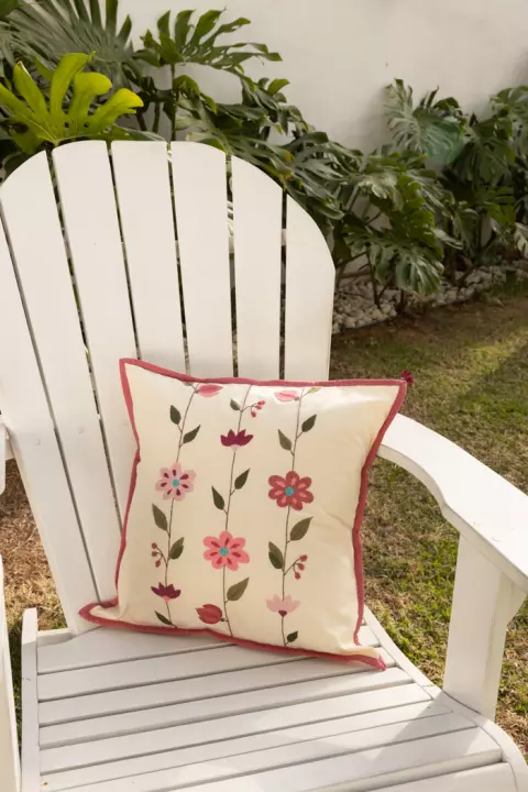 Bordado Almofada Floral