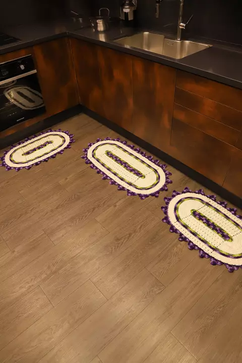 Jogo de Tapete com detalhes em Vinhedo