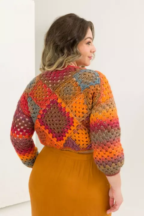 Cropped Iara