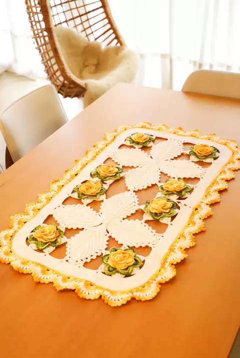 Caminho de Mesa Rosas Amarelas