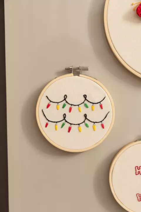 Bordado Livre Luzes de Natal