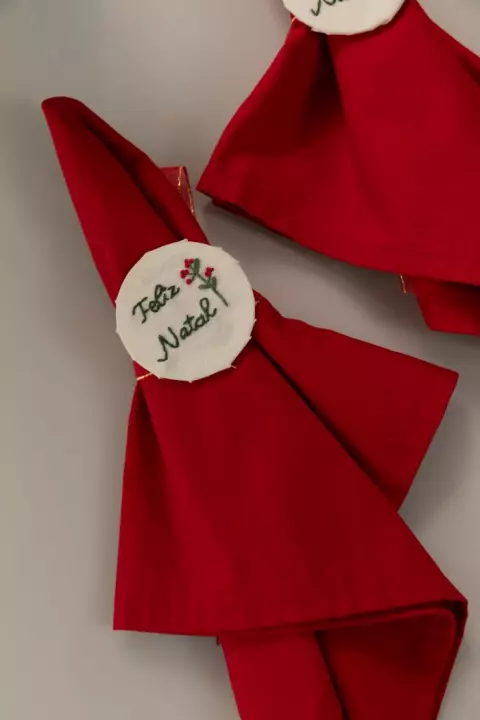 Bordado Livre – Porta Guardanapo Feliz Natal