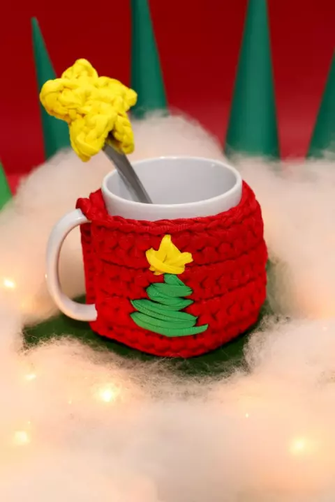 Conjunto Capa para Caneca Natalina + Pingente de Colher