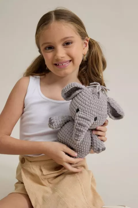 Elefante Theo