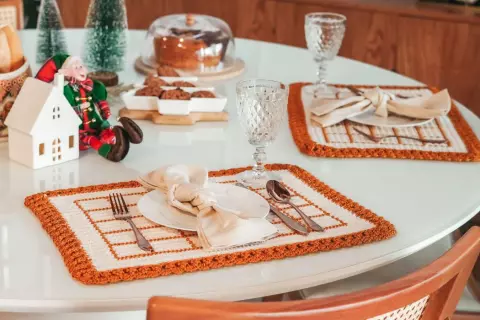 Liquid Gold Placemat