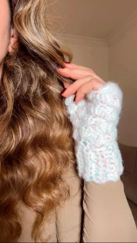 Essence Fingerless Gloves