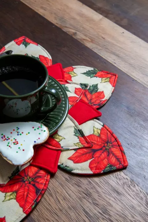 Mug Rug Natalino Poinsétia Vermelha