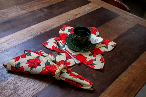 Mug Rug Natalino Poinsétia Vermelha