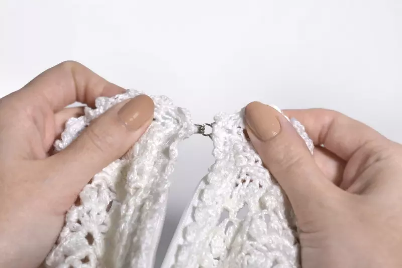 Hook and Eye Closures