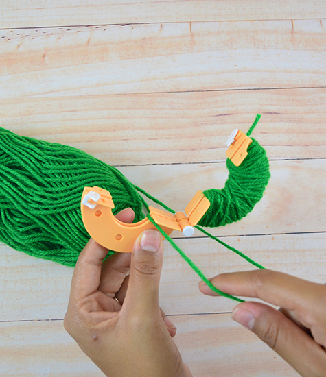 Pompom Maker