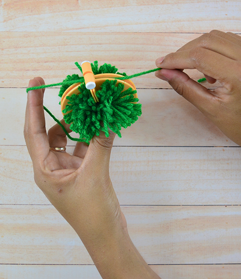Pompom Maker