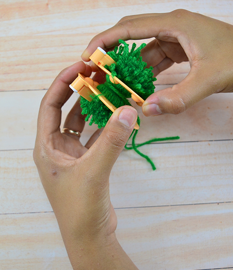 Pompom Maker