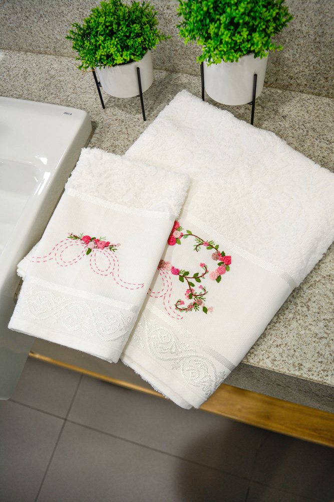 Conjunto de Toalhas Flores