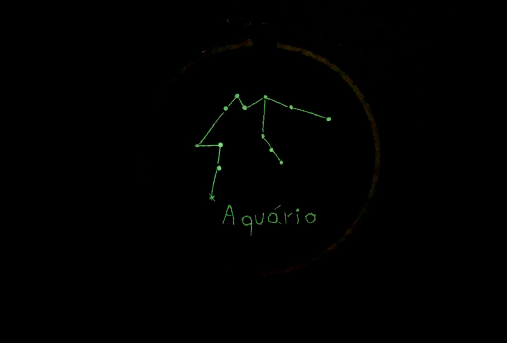 Bordado Signo Aquário Glow