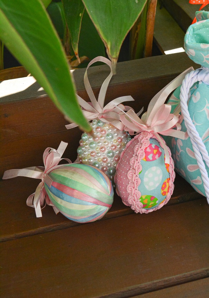 Ovo Decorado com Meias Pérolas