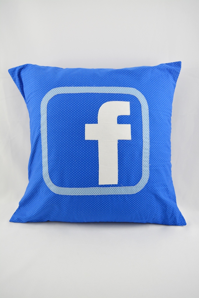 Capa de Almofada Facebook