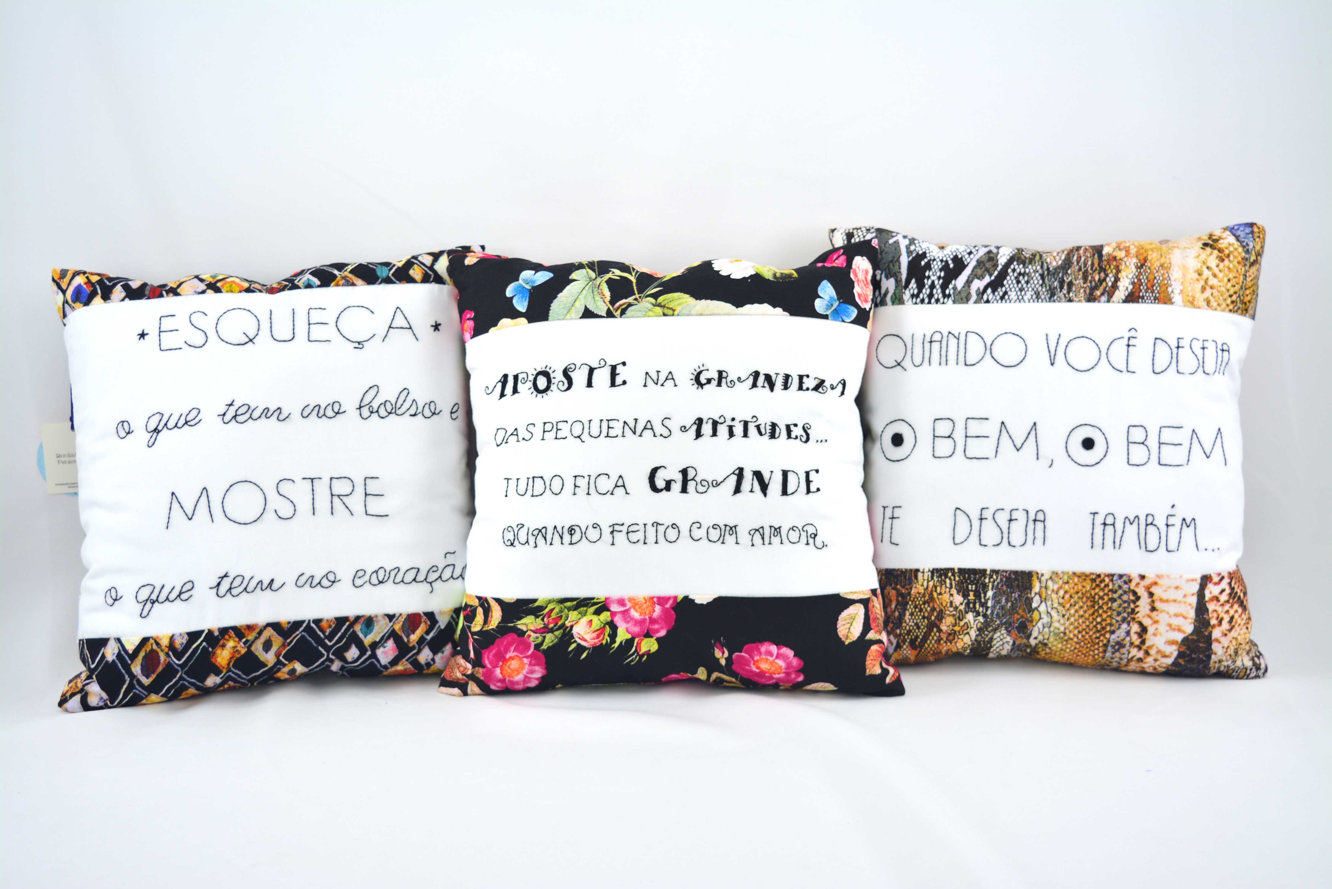 Almofadas Frases Bordadas