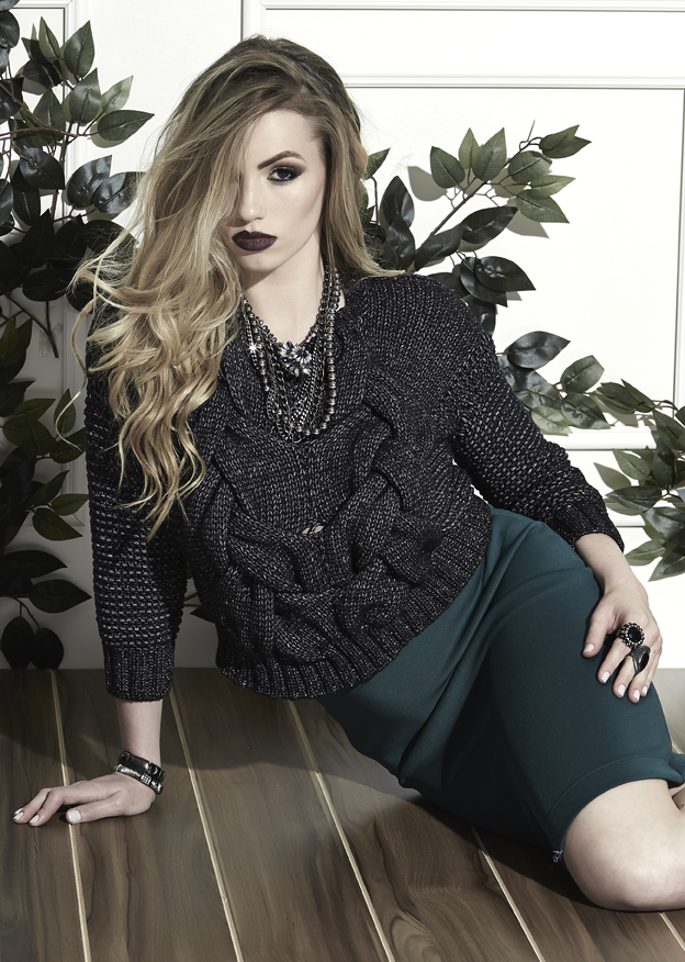 Blusa Preta com Cordas Blues