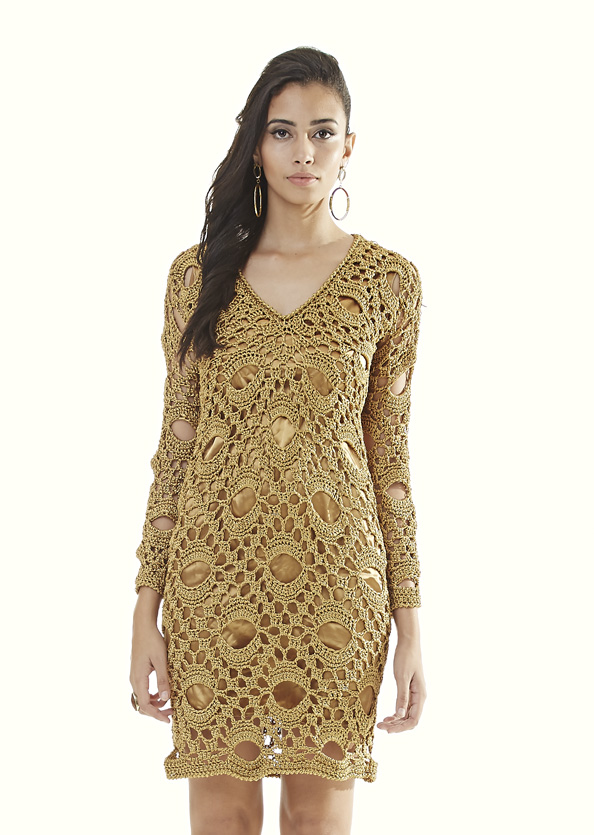 Vestido Dourado Decote V