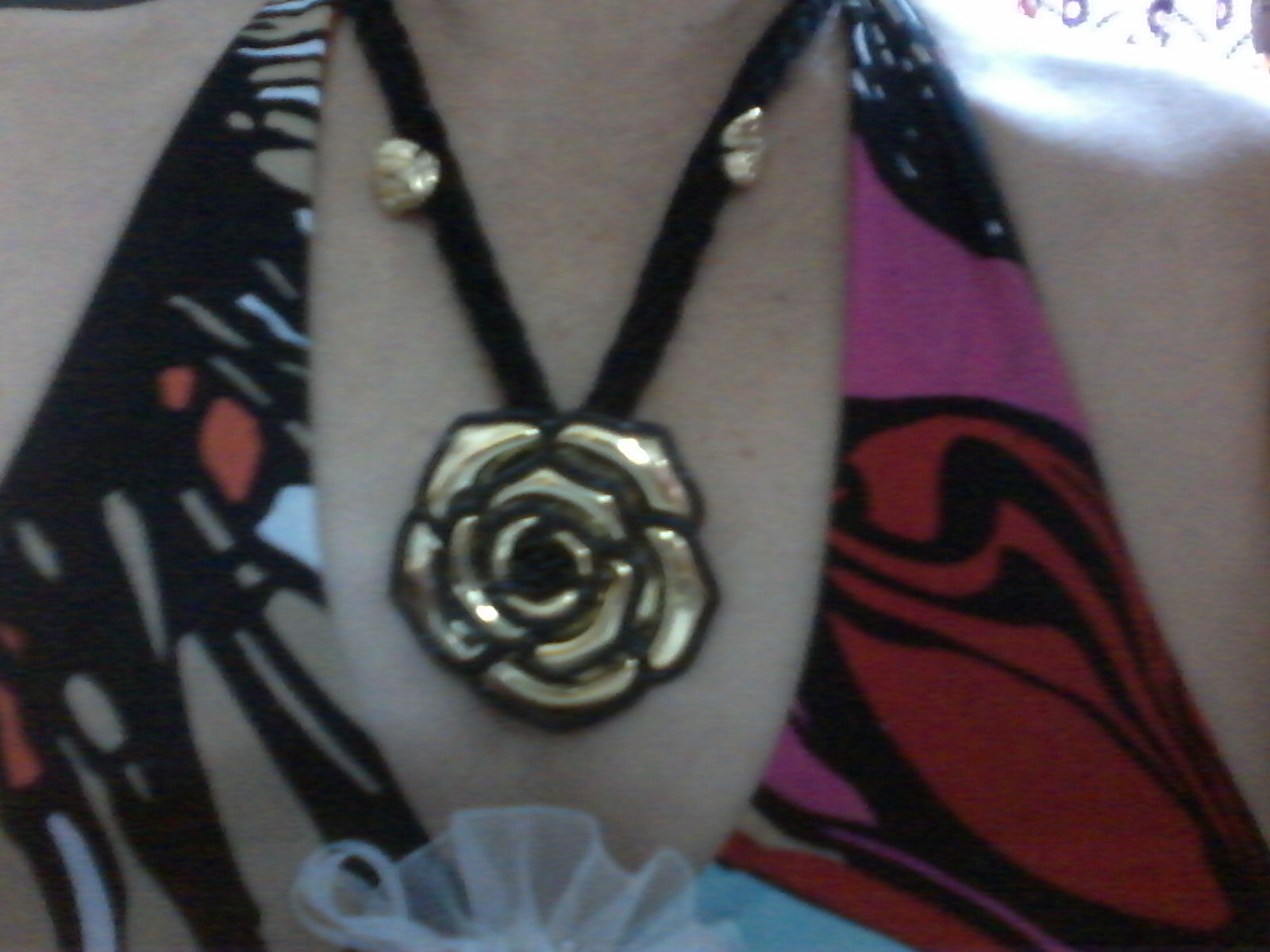 colar em tear feito com fio duna