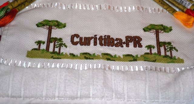 Toalha Ponto Cruz Curitiba