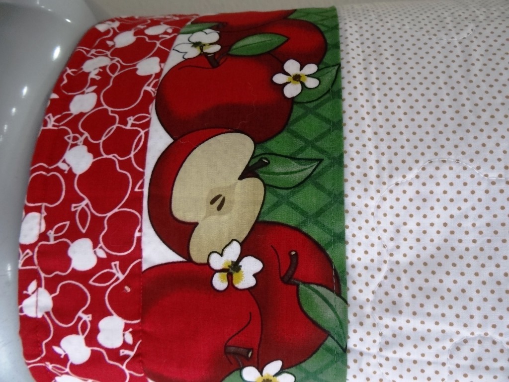 Capa Bombona Maçãs