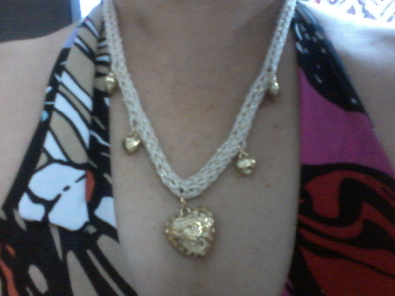 colar em tear feito com fio duna