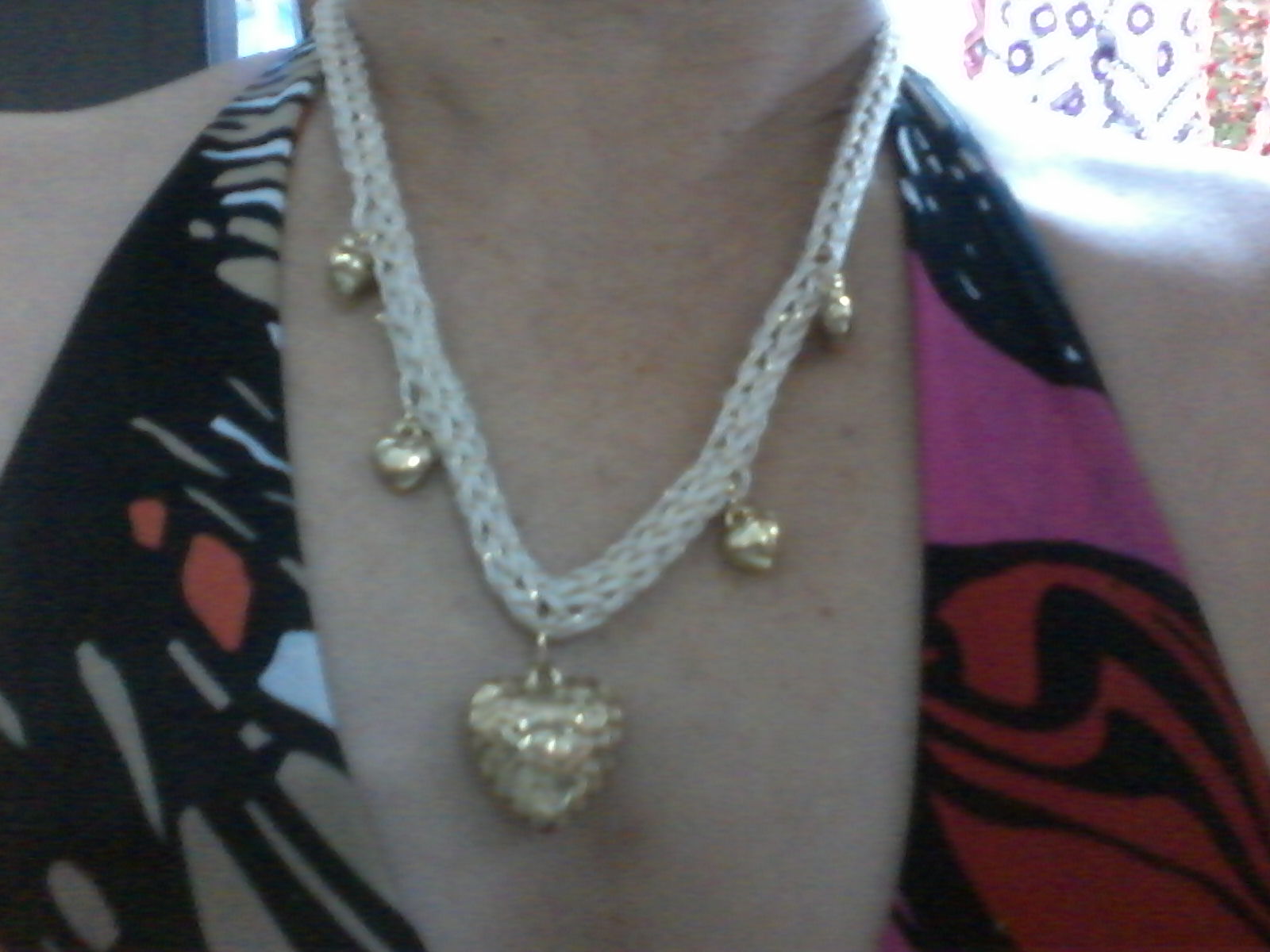 colar em tear feito com fio duna