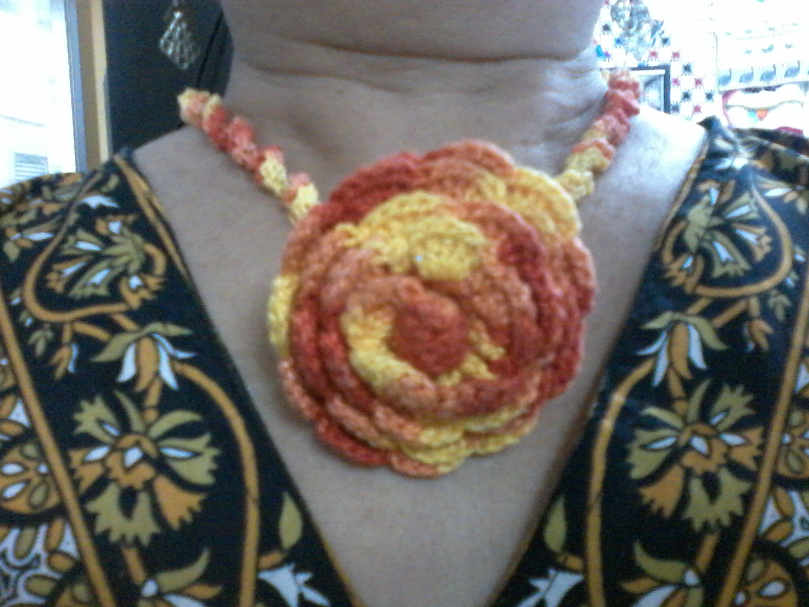 colar em croche com fio clea mesclada e anne mesclada