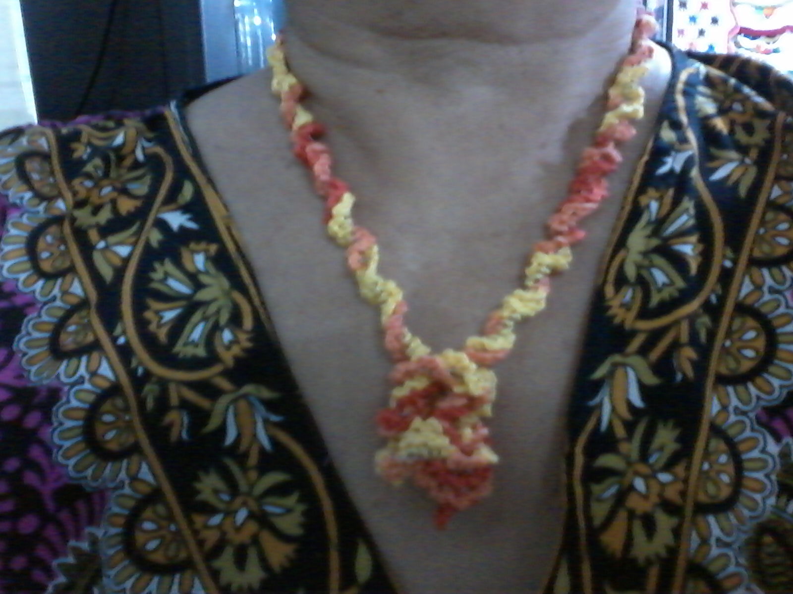 colar em croche com fio clea mesclada e anne mesclada
