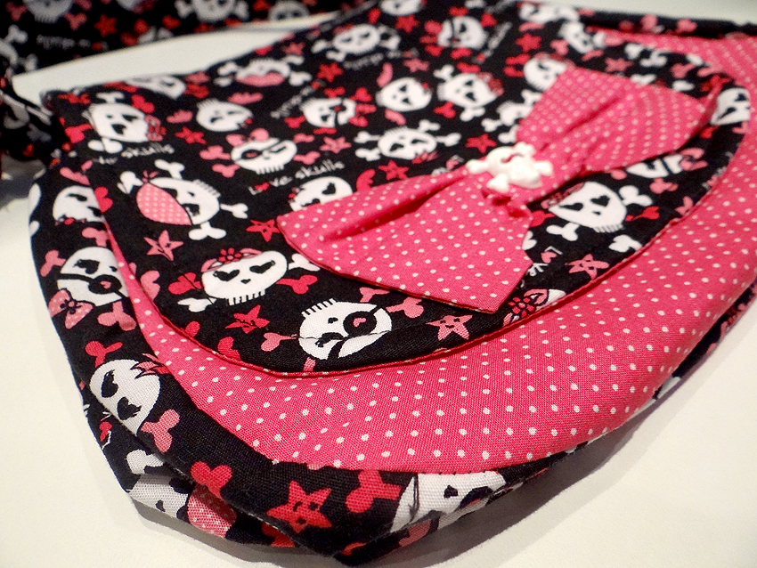 Bolsa tiracolo caveirinha