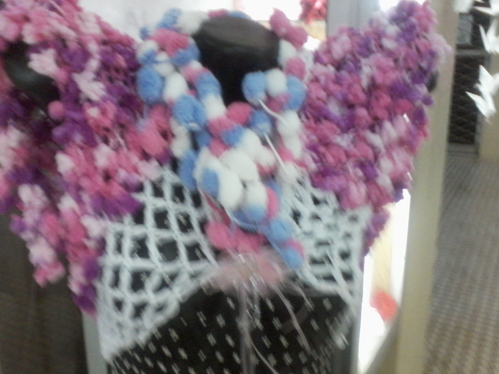 BOLERO COM LÃ FLORAL E LÃ VIENA