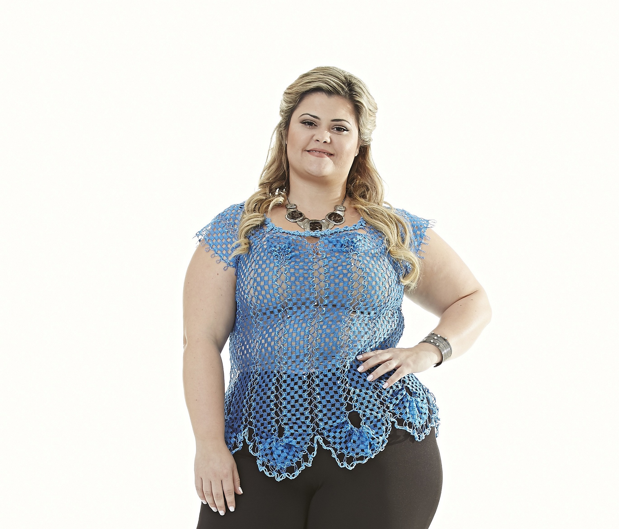 Plus Size - Blusa Crivo Acinturada