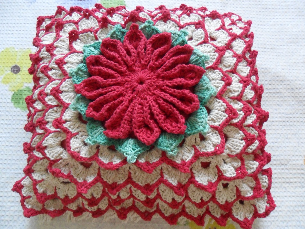 Almofada Cru e Vermelho