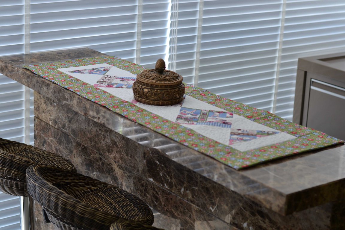 Trilho Páscoa com Flores