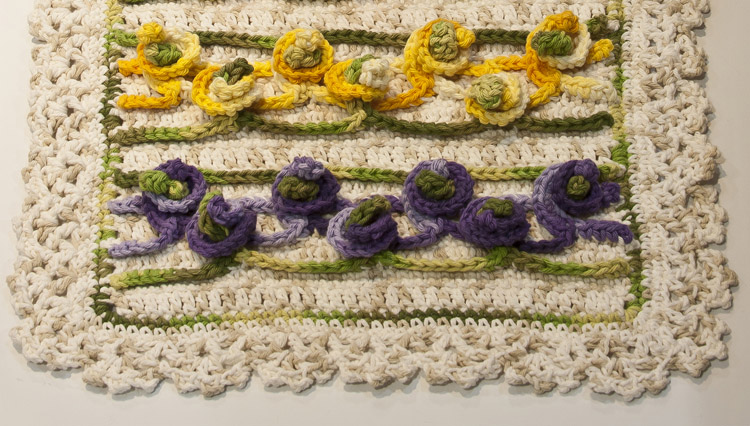 Toalhinha de Mesa Florzinhas 2015