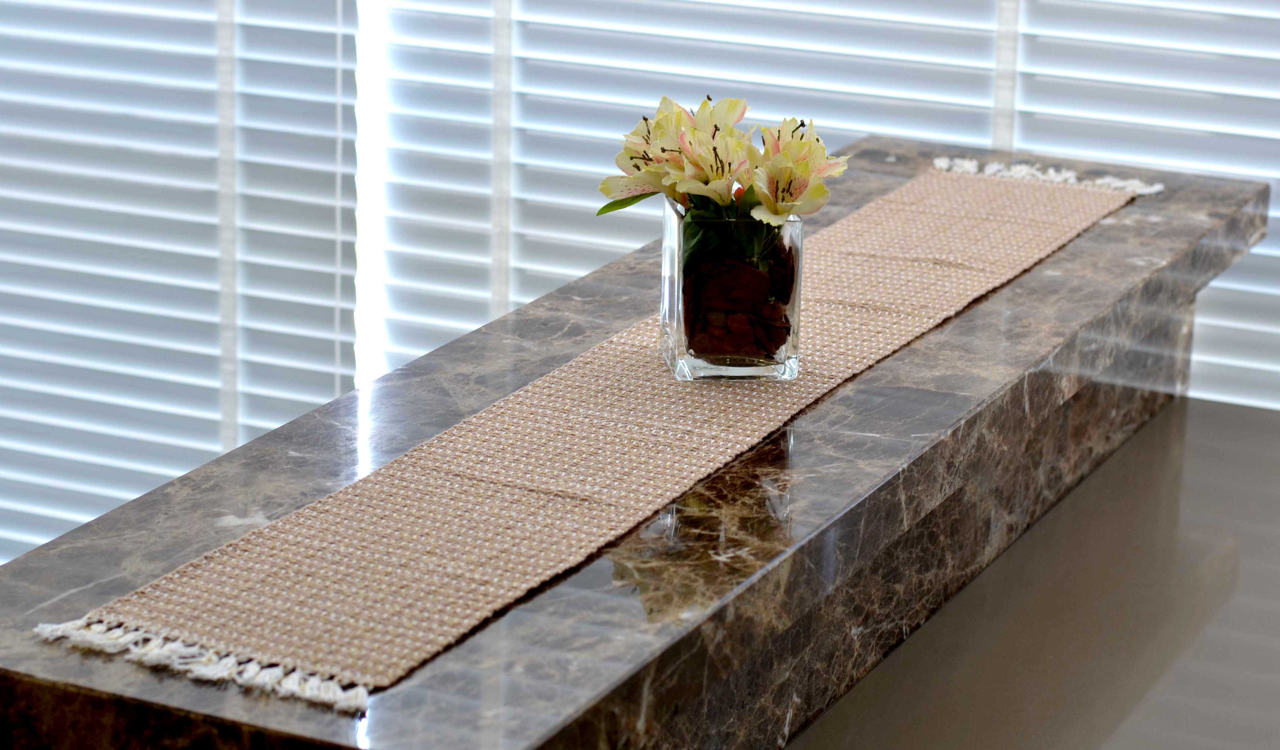 Trilho de Mesa em tear com Anne Brilho