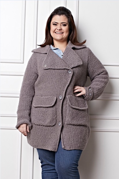 Plus Size - Casaco Maxi Gola