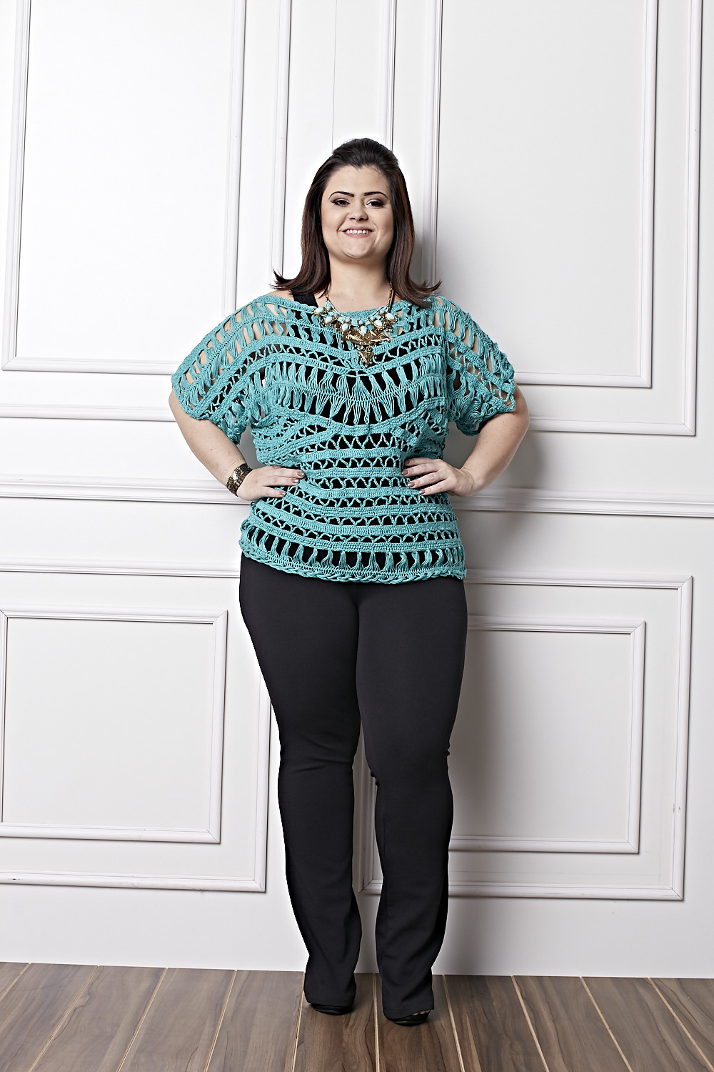 Plus Size - Blusa Verde Crochê de Grampo