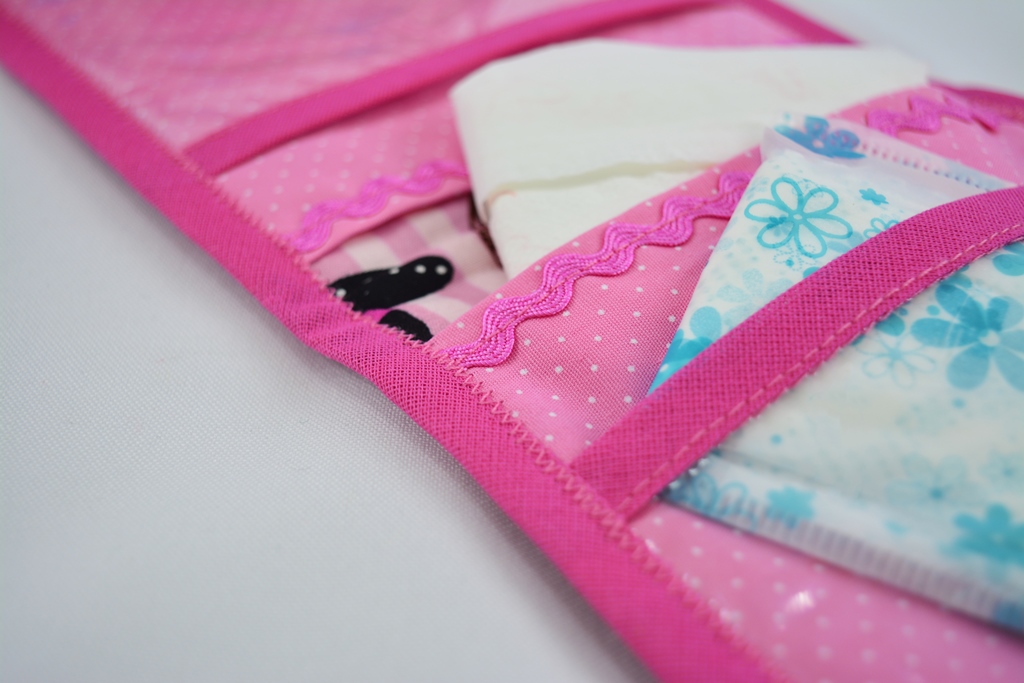 KIT PORTA PILULA E ABSORVENTES