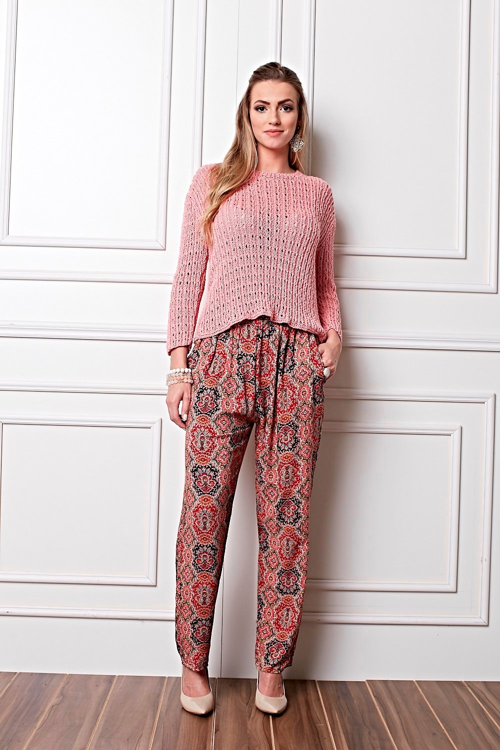 Blusa Rosa com Ponto Ajurado