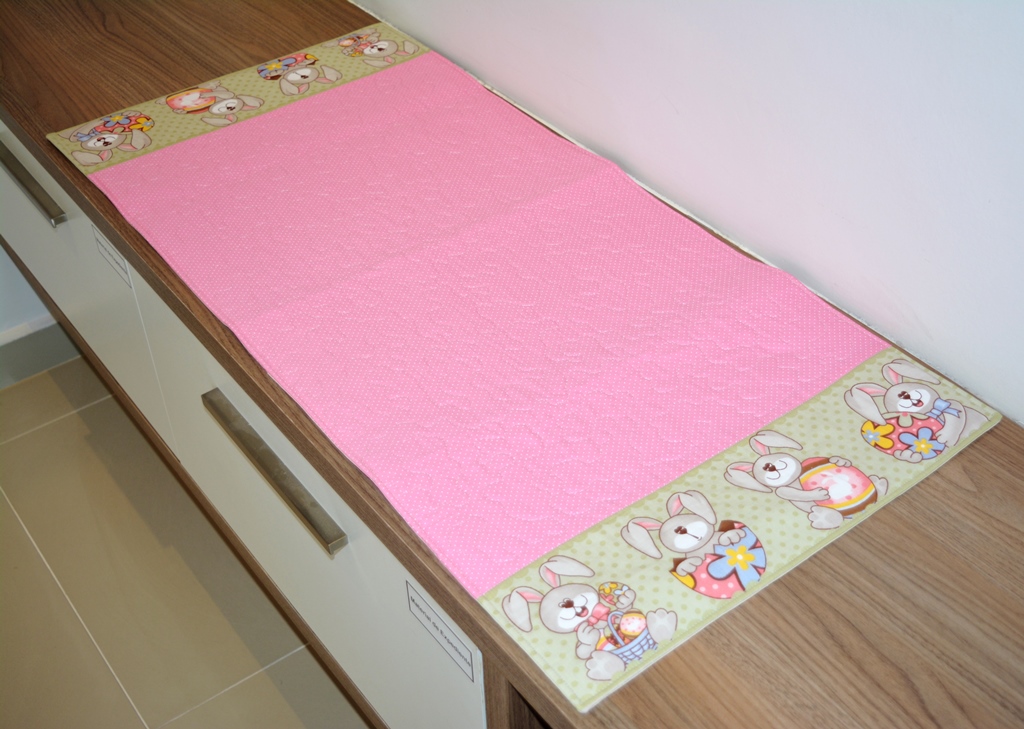 Trilho de Mesa Rosa de Páscoa