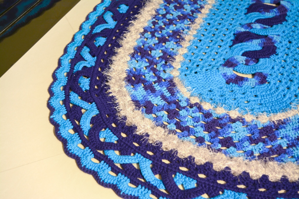 Tapete Azul com Argolas