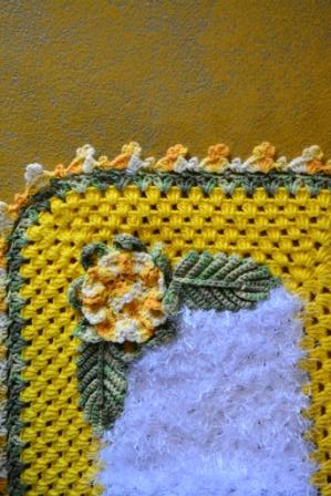 Tapete Max Amarelo e Decore Branco