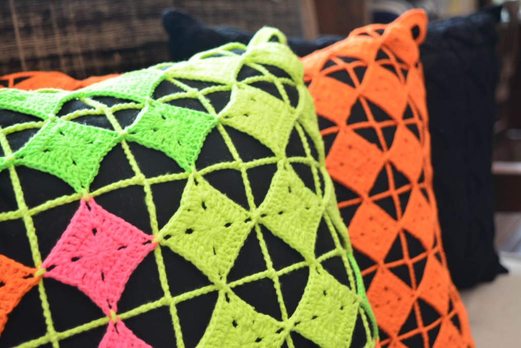Almofadas Neon