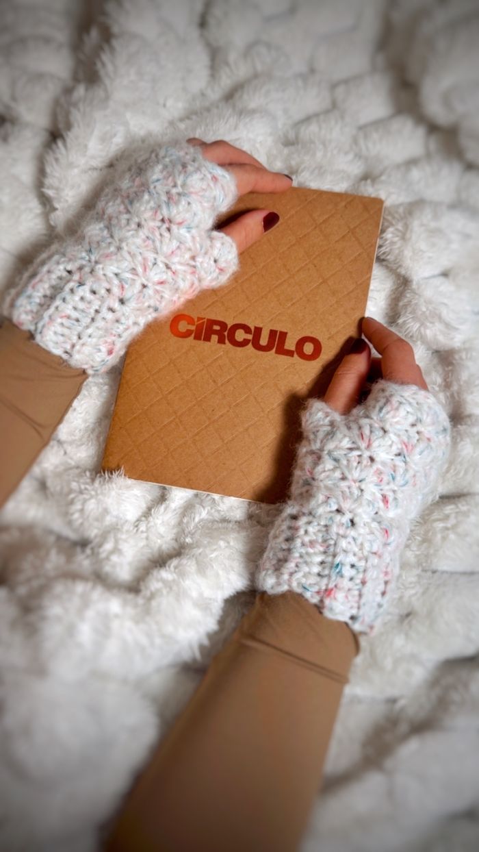 Essence Fingerless Gloves