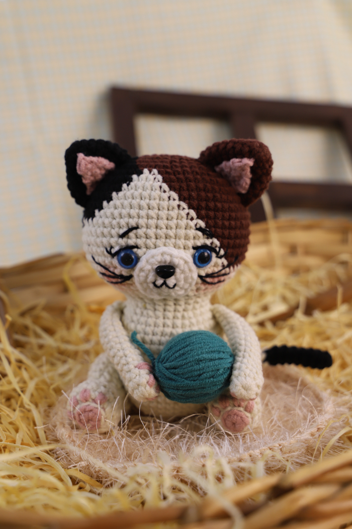 Gatinho crocheteiro malhado