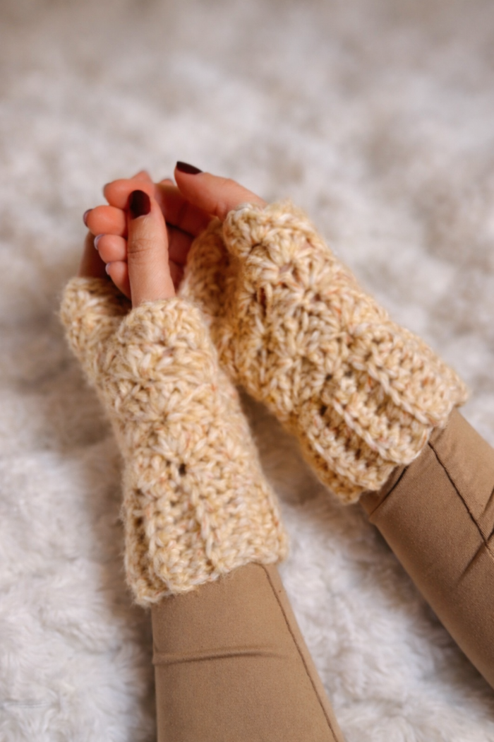 Essence Fingerless Gloves