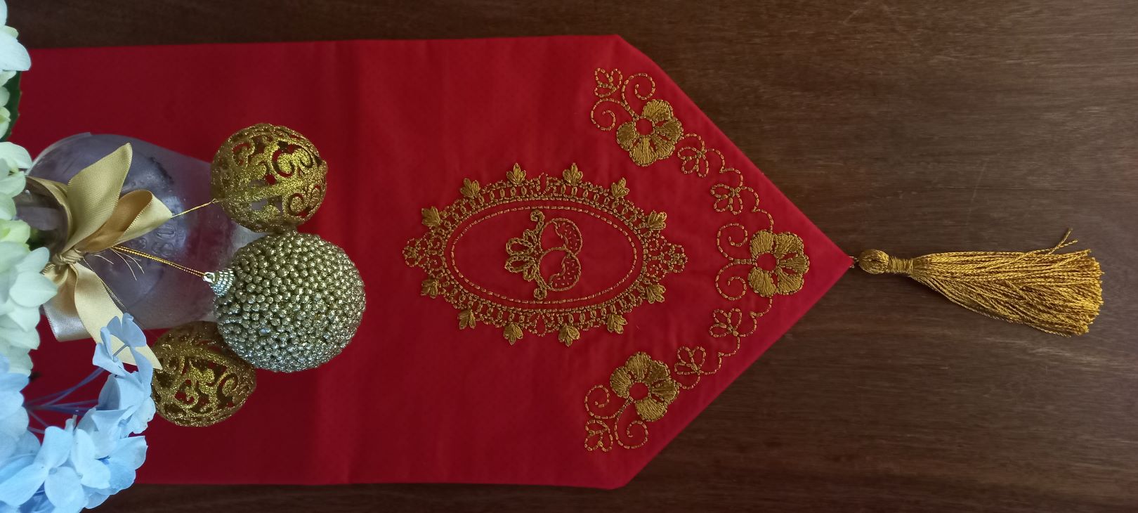 Trilho de mesa - Bordado de Natal