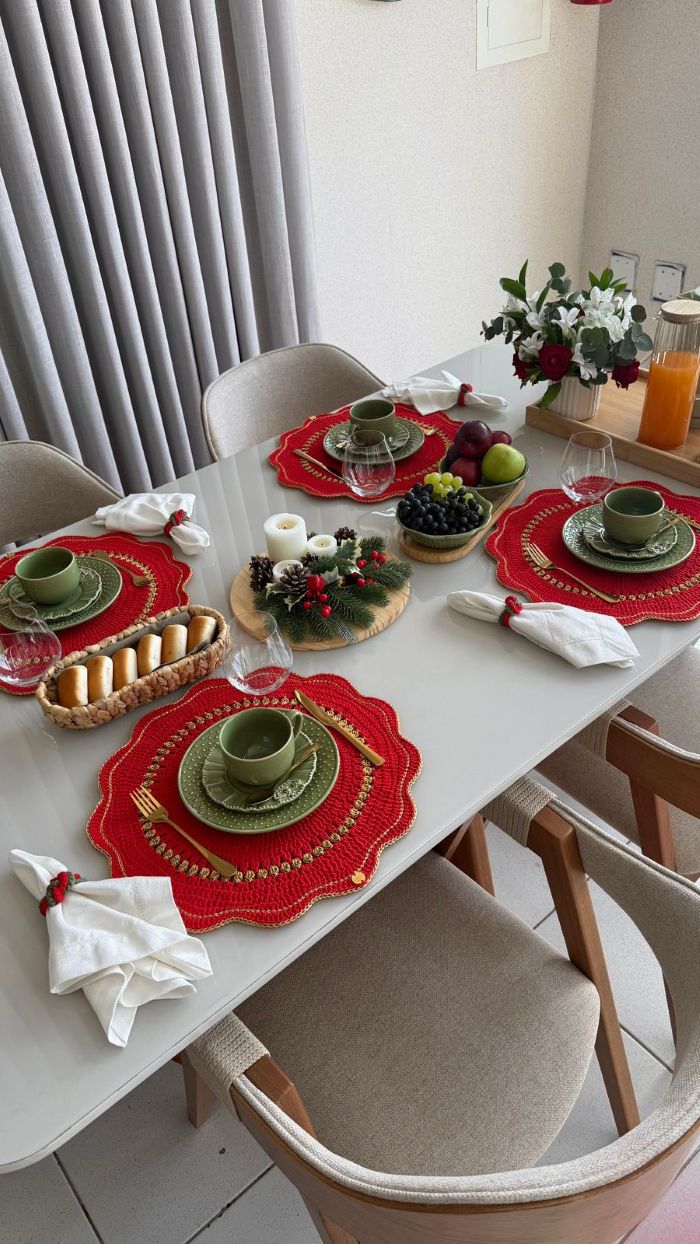 Aurora Placemat and Napkin Holder
